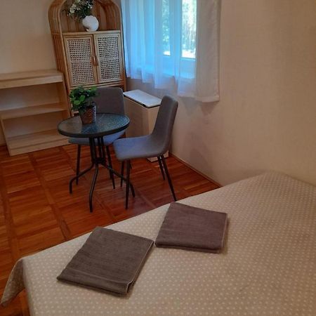 Zoeld Sziget Apartmanlakas Eger Exterior foto