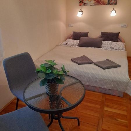 Zoeld Sziget Apartmanlakas Eger Exterior foto