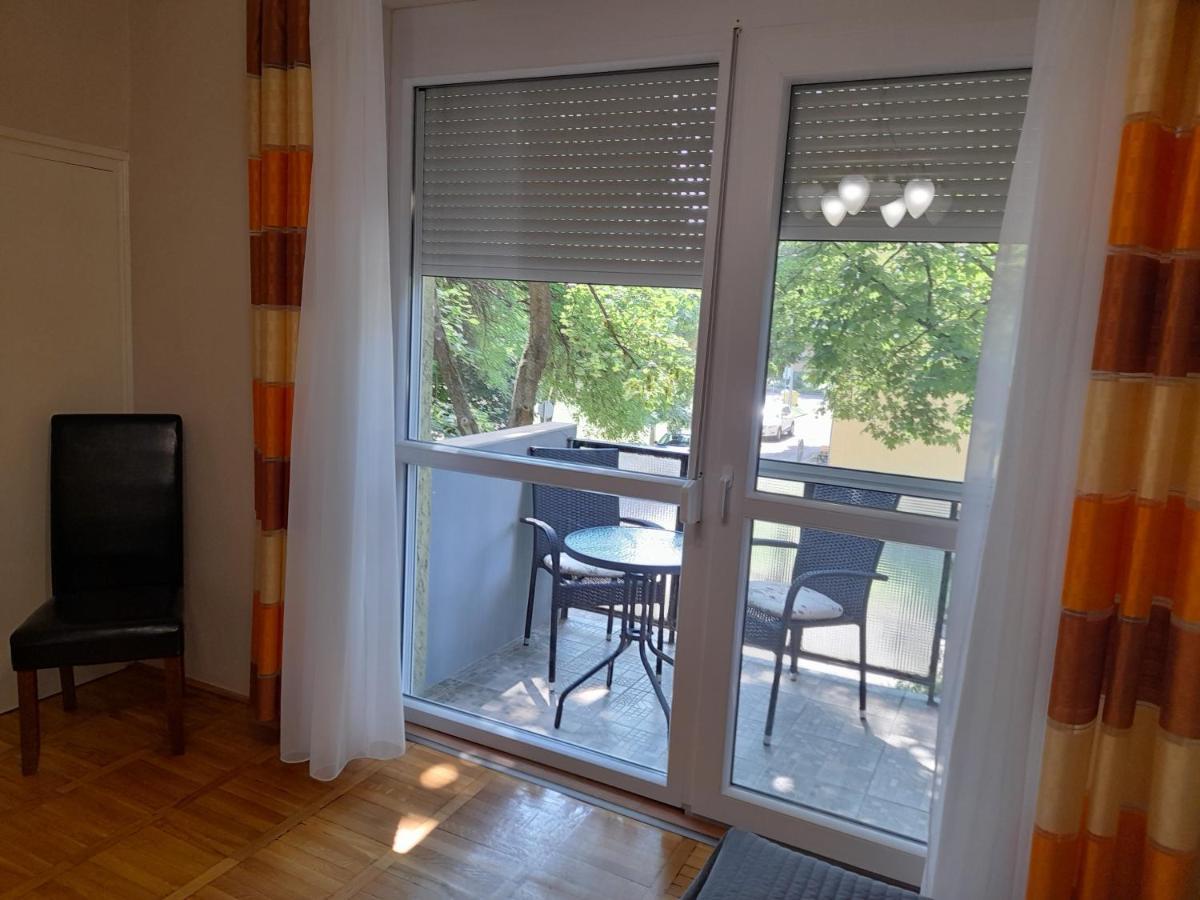Zoeld Sziget Apartmanlakas Eger Exterior foto