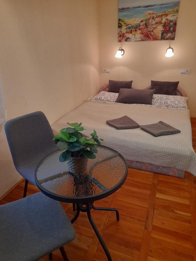 Zoeld Sziget Apartmanlakas Eger Exterior foto